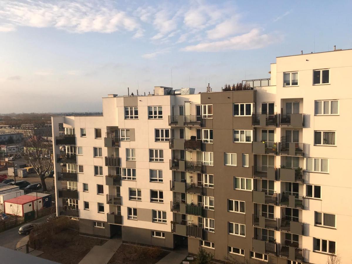 Warsaw - Aparts Lotnisko Okecie Apartment Bagian luar foto